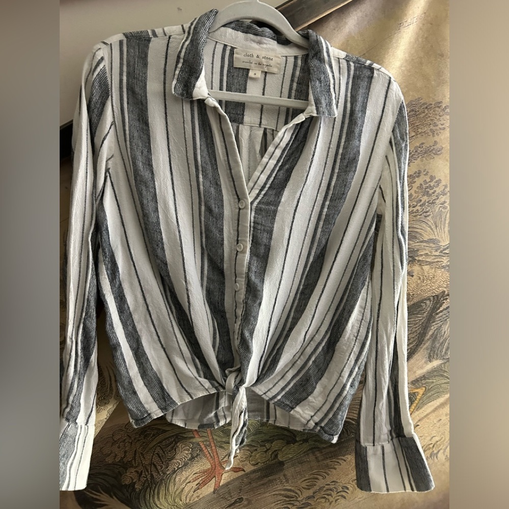 Anthropologie Cloth & Stone Button Front Shirt SZ Small